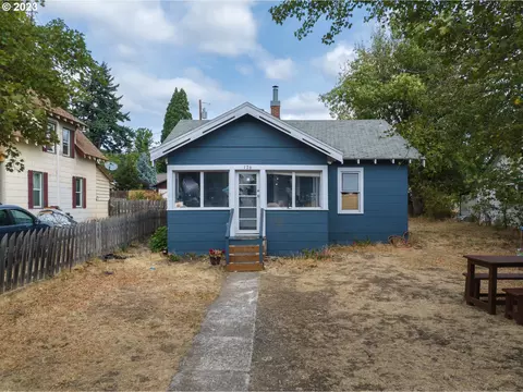 176 NE Hood St, White Salmon, WA 98672