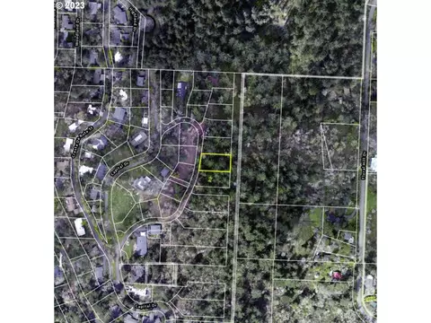 2639 Cupola Dr #12, Eugene, OR 97403