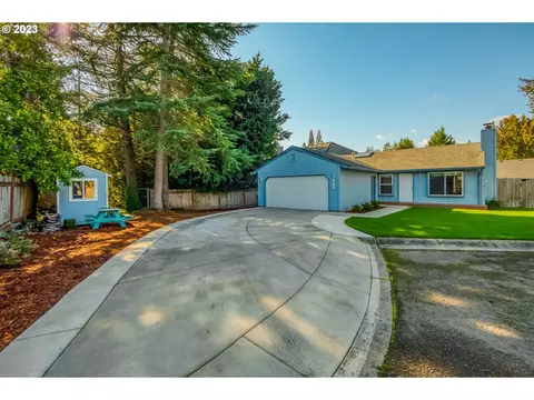 17458 SW Beaver Ct, Beaverton, OR 97003