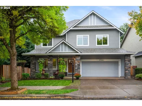 17114 SW Woodhaven Dr, Sherwood, OR 97140