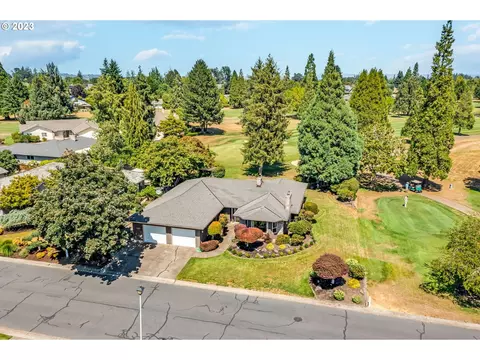 2048 NW Doral St, Mcminnville, OR 97128