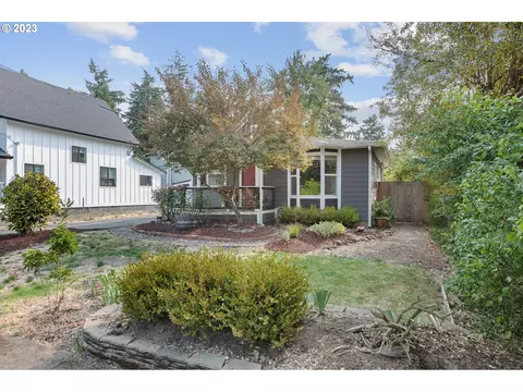 5320 SE 89th Ave, Portland, OR 97266