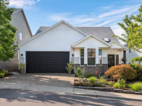 14432 SW Woodhue St, Tigard, OR 97224