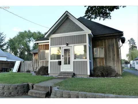 2003 N Fir St, La Grande, OR 97850