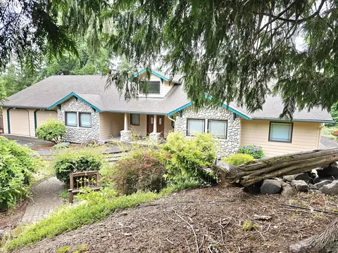 75260 Clatskanie Valley Dr, Clatskanie, OR 97016