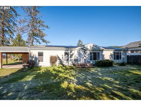 76367 Klohn Rd, Oakridge, OR 97463