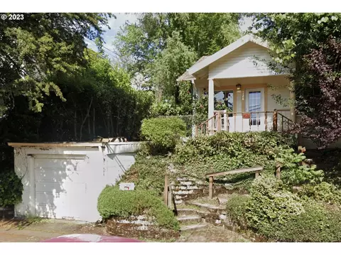 4126 NE Rodney Ave, Portland, OR 97211
