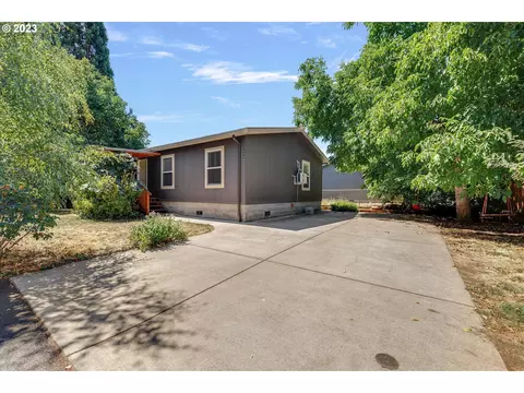 11730 SE Pardee St, Portland, OR 97266