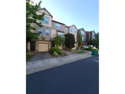 11041 SW Sage Ter, Portland, OR 97223