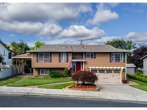 617 Brentwood Dr, The Dalles, OR 97058