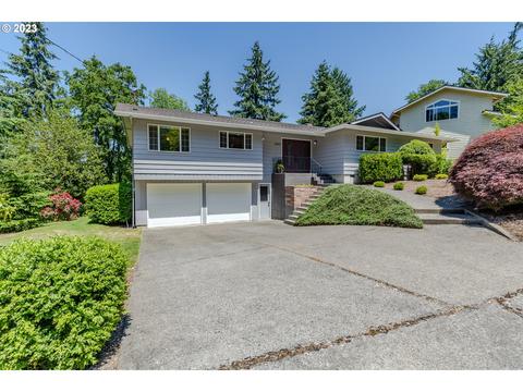 3045 Whitbeck Blvd, Eugene, OR 97405
