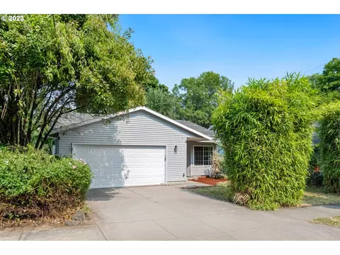 9723 N Hudson St, Portland, OR 97203