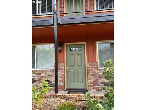 2141 NE Weidler St, Portland, OR 97232