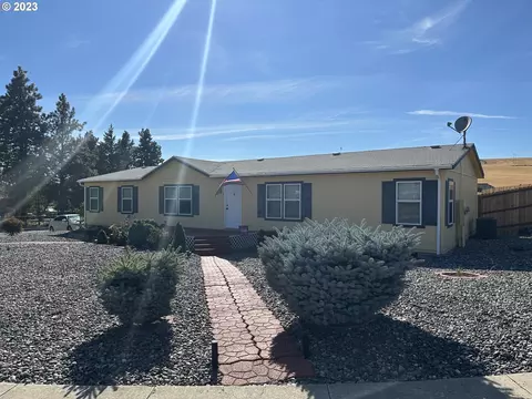 907 Toll Rd, Dufur, OR 97021