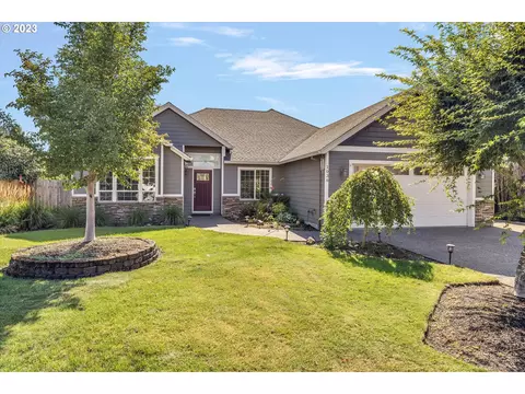 1036 N Grant St, Canby, OR 97013