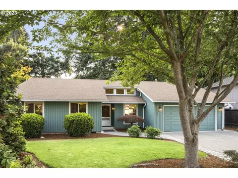 21688 SW Chehalis St, Tualatin, OR 97062