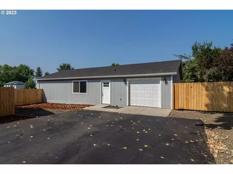 189 SE Darrell Ave, Winston, OR 97496