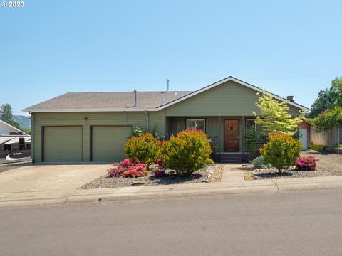 347 W Broccoli St, Roseburg, OR 97471