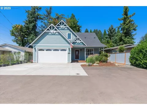 9845 SE Amherst St, Clackamas, OR 97015