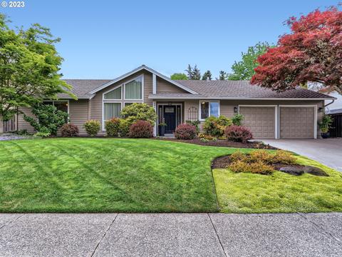19961 NW Metolius Dr, Portland, OR 97229