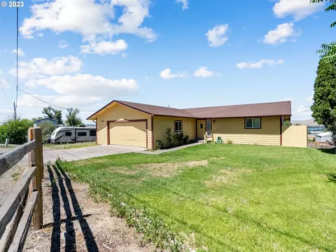 135 Washington St, Umatilla, OR 97882