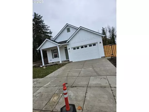 841 Oakleaf Way, Silverton, OR 97381