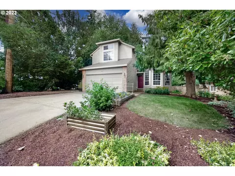 8947 SW 40th Ave, Portland, OR 97219