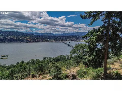 339 SE Oak St, White Salmon, WA 98672