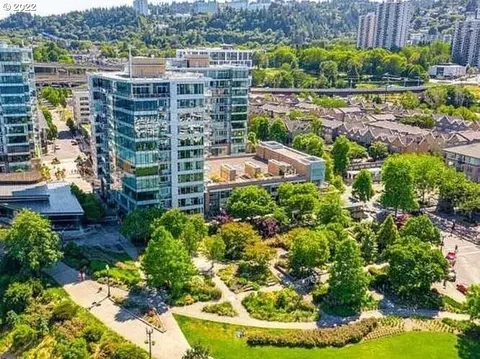 1930 S River Dr #W604, Portland, OR 97201
