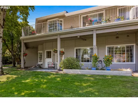 13775 SW Scholls Ferry Rd #104, Beaverton, OR 97008