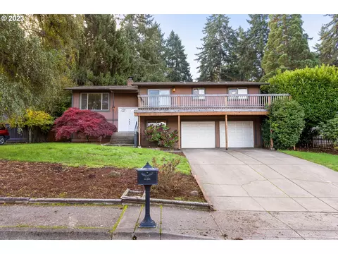 230 Kashmir Ct SE, Salem, OR 97306