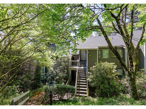 44 Eagle Crest Dr #37, Lake Oswego, OR 97035
