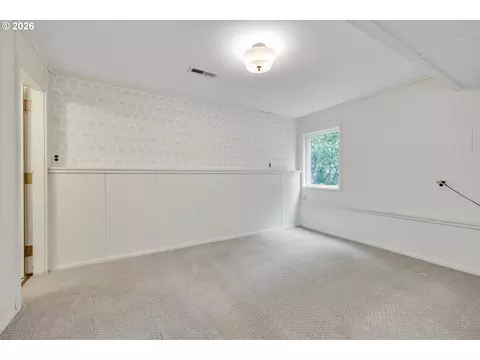 Bedroom - 12653 NE Cedarbrook Rd, Aurora, OR 97002 photo 6 of 6