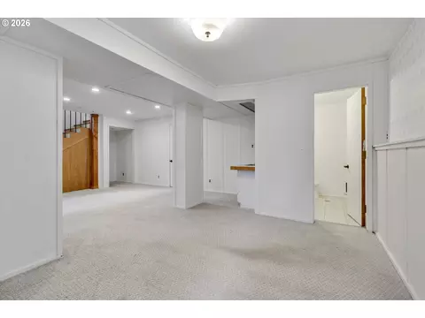 Living - 12653 NE Cedarbrook Rd, Aurora, OR 97002 photo 9 of 9