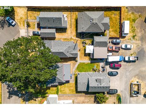 1342 Waller St, Salem, OR 97302