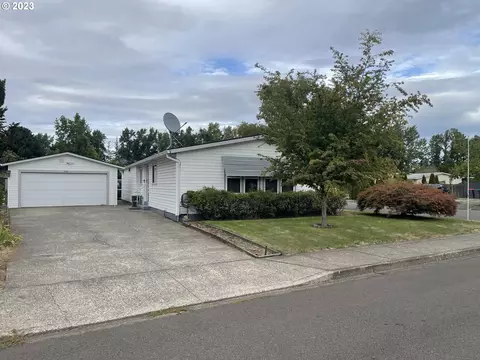 925 NW Donahoo St, Mcminnville, OR 97128