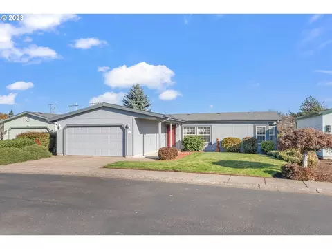 4055 Royal Ave #41, Eugene, OR 97402