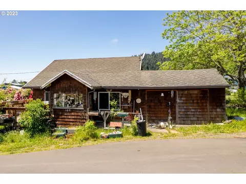 103 Keenon Dr, Garibaldi, OR 97118