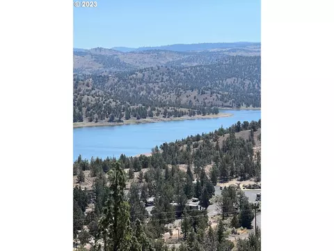 18378 SE Sandy Ln, Prineville, OR 97754