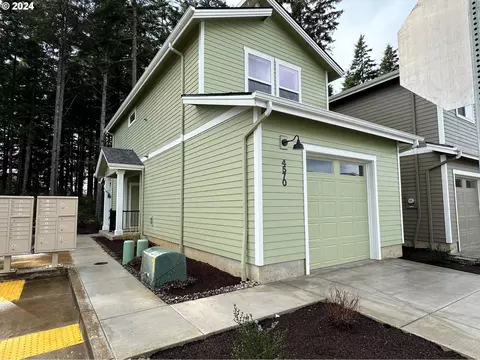 4570 SE Fleming St #78, South Beach, OR 97366