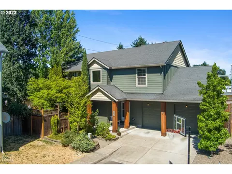 894 Jackies Ln, Eugene, OR 97404