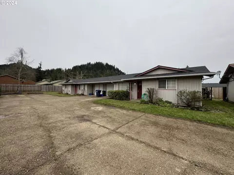 6757 Main St, Springfield, OR 97478