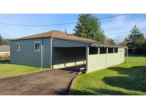 2575 Bowman Rd, Reedsport, OR 97467