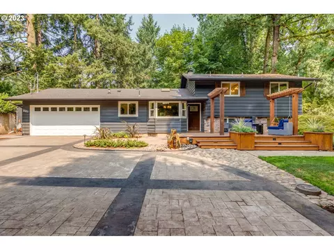 5311 Childs Rd, Lake Oswego, OR 97035