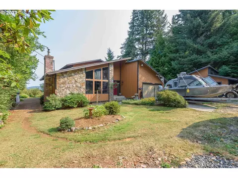 1719 Evergreen St, Coos Bay, OR 97420