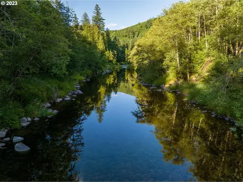 2062 Cedar Falls Rd, Washougal, WA 98671