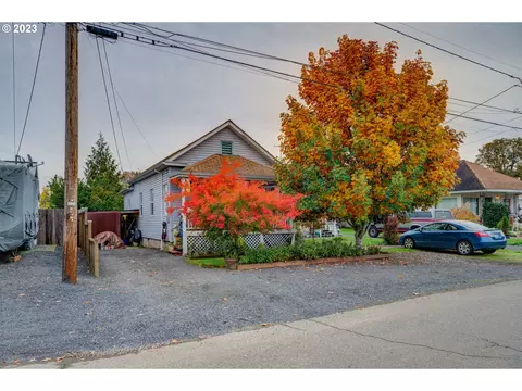 442 S 4th St, Saint Helens, OR 97051
