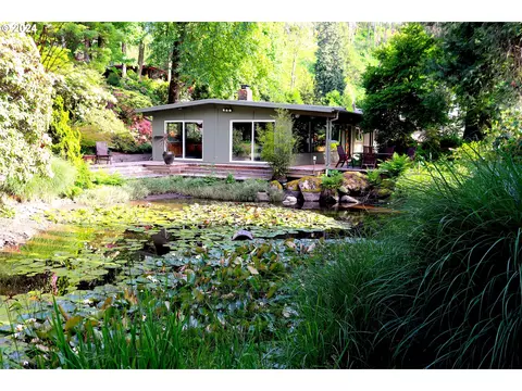 91061 Leashore Dr, Vida, OR 97488