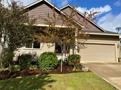2907 NW 2nd St, Mcminnville, OR 97128