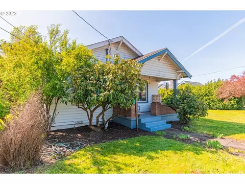 621 NE Main St, Willamina, OR 97396